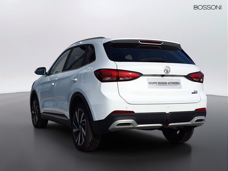 7 - Mg ZS 1.5 hybrid+ luxury auto