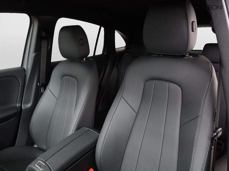 7 - Mercedes EQA 300 progressive advanced 4matic