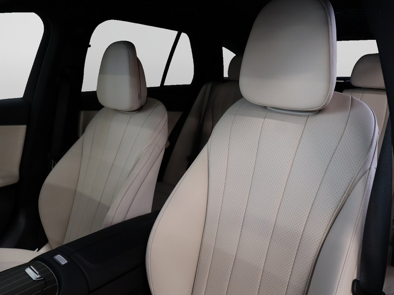 7 - Mercedes Classe E station wagon 220 d amg line advanced 4matic 9g-tronic