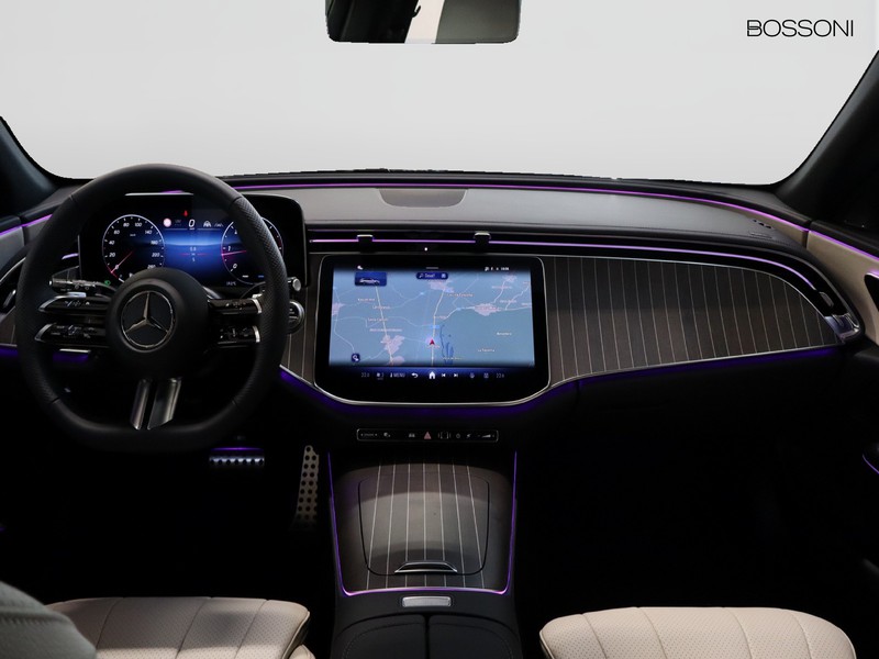 13 - Mercedes Classe E station wagon 220 d amg line advanced 4matic 9g-tronic