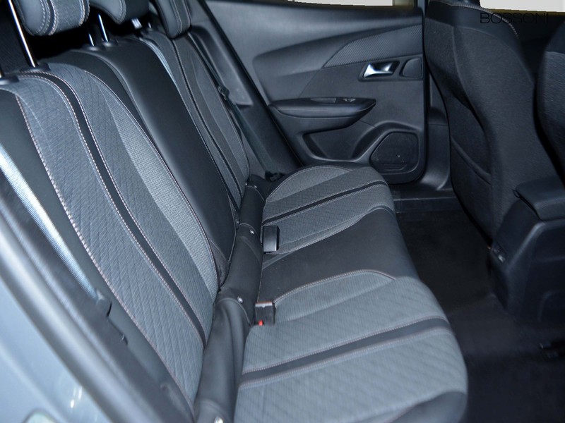 7 - Peugeot 2008 1.2 puretech 100cv allure s&s