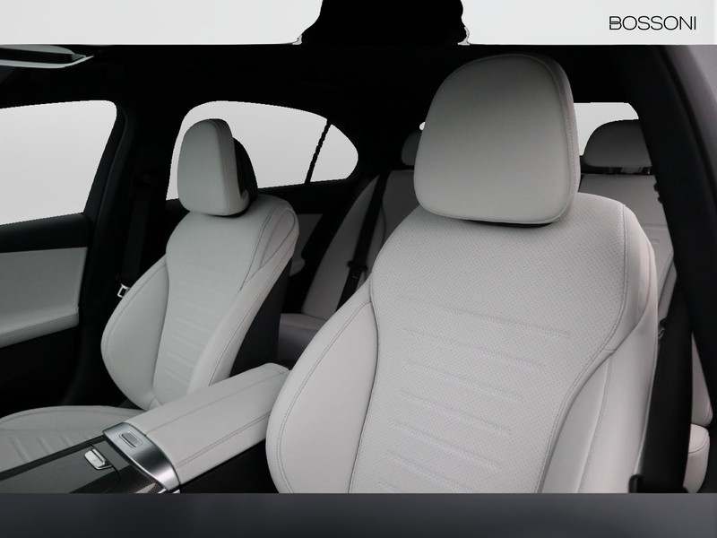 7 - Mercedes Classe C berlina 220 d mild hybrid 200cv amg line premium 4matic 9g-tronic