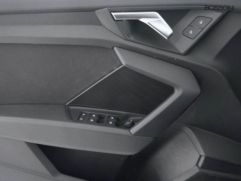 13 - Audi A3 sportback 35 2.0 tdi business s tronic