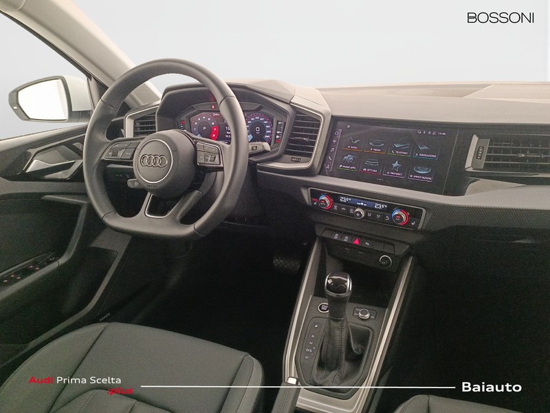 7 - Audi A1 allstreet 30 1.0 tfsi 116cv business s tronic