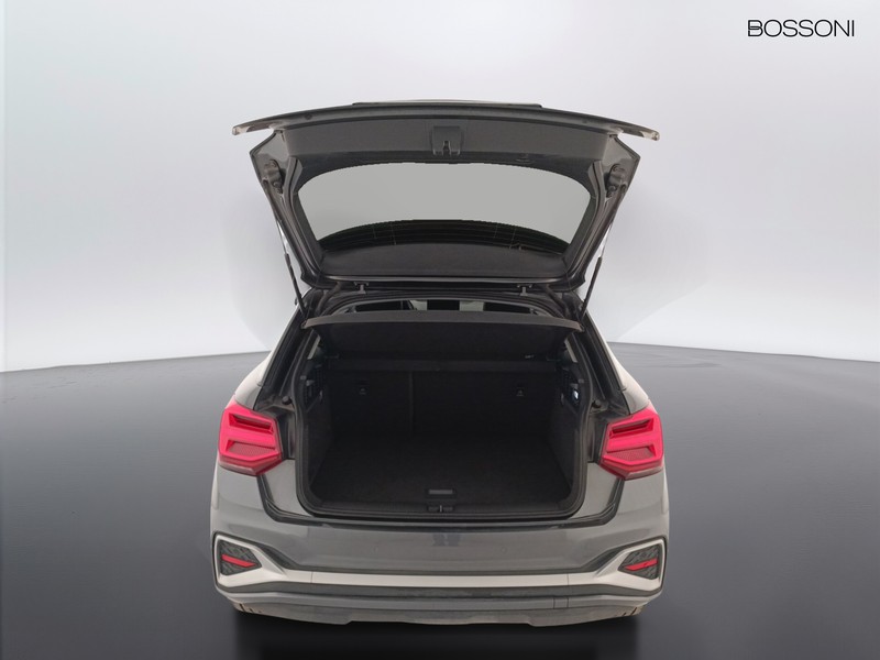 31 - Audi Q2 35 1.5 tfsi s line edition s tronic