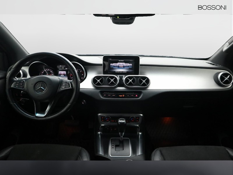 13 - Mercedes Vans Classe X 250 d power 4matic auto