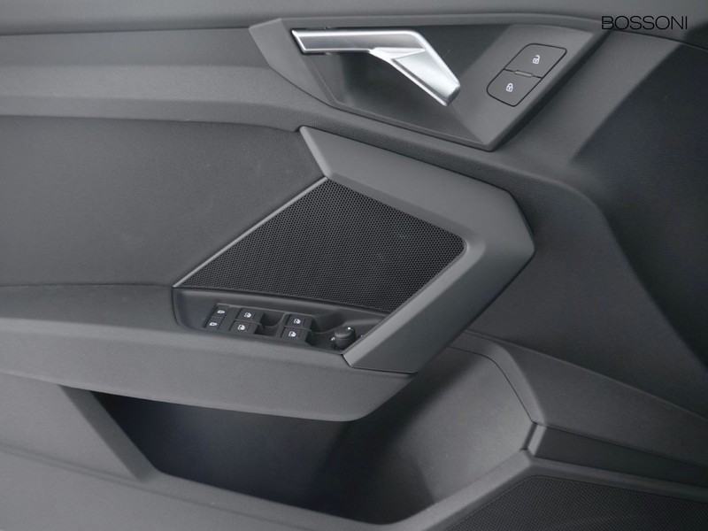 13 - Audi A3 sportback 30 2.0 tdi business advanced s tronic