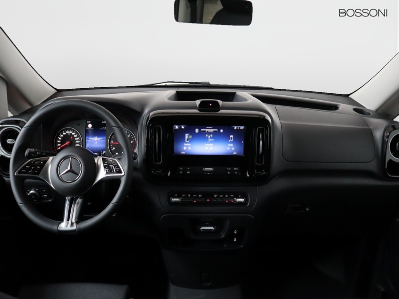 13 - Mercedes Vans Vito mixto 116 cdi long select 9g-tronic
