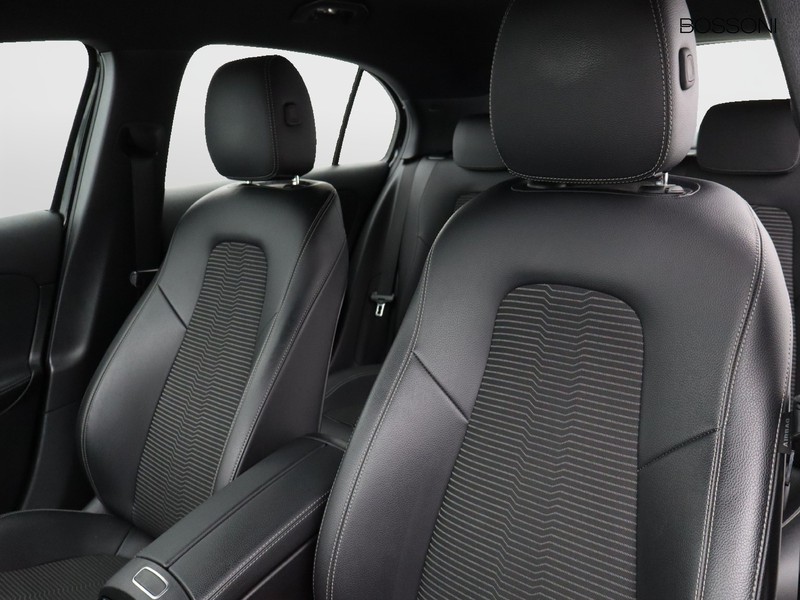 7 - Mercedes Classe A 200 sport 7g-dct