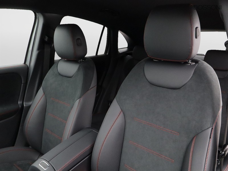 7 - Mercedes GLA 180 d amg line advanced plus 8g-dct