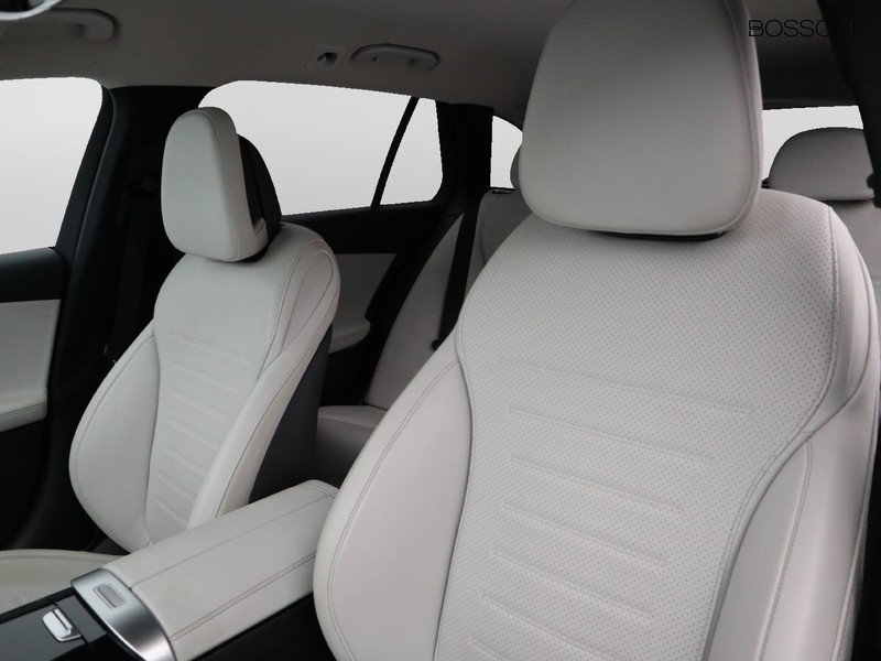 7 - Mercedes Classe C station wagon 220 d mild hybrid premium 9g-tronic