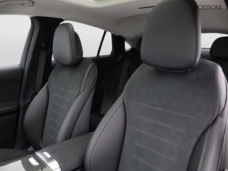 7 - Mercedes GLC coupe 220 d amg line premium 4matic 9g-tronic