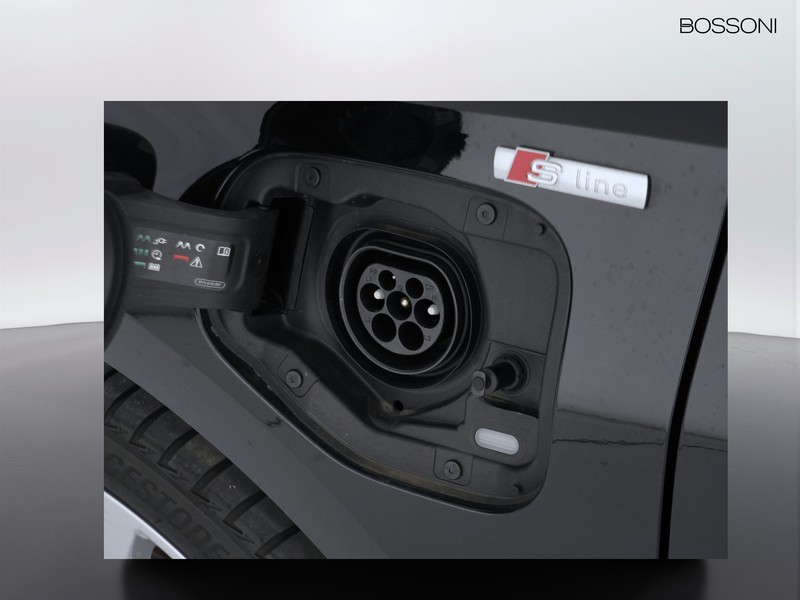 31 - Audi A3 sportback 40 1.4 tfsi e s line edition s tronic