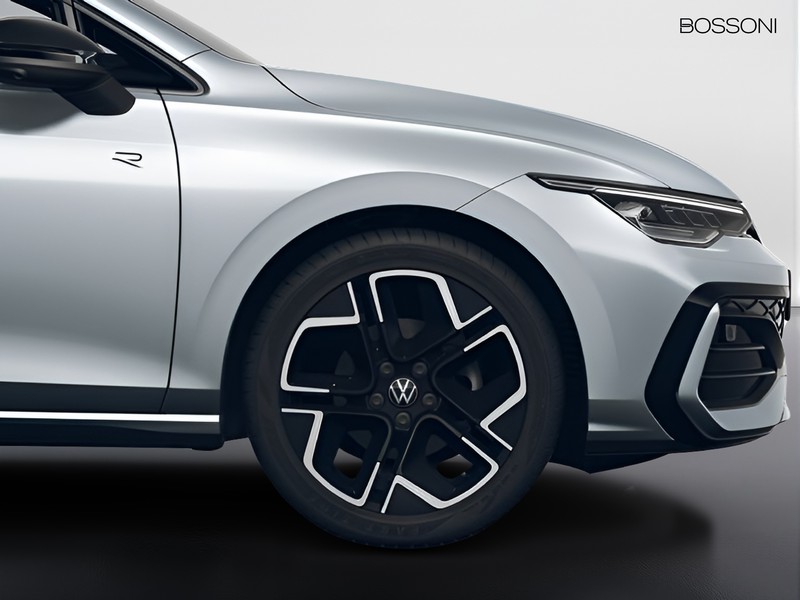 7 - Volkswagen Golf 1.5 etsi act 150cv r-line plus