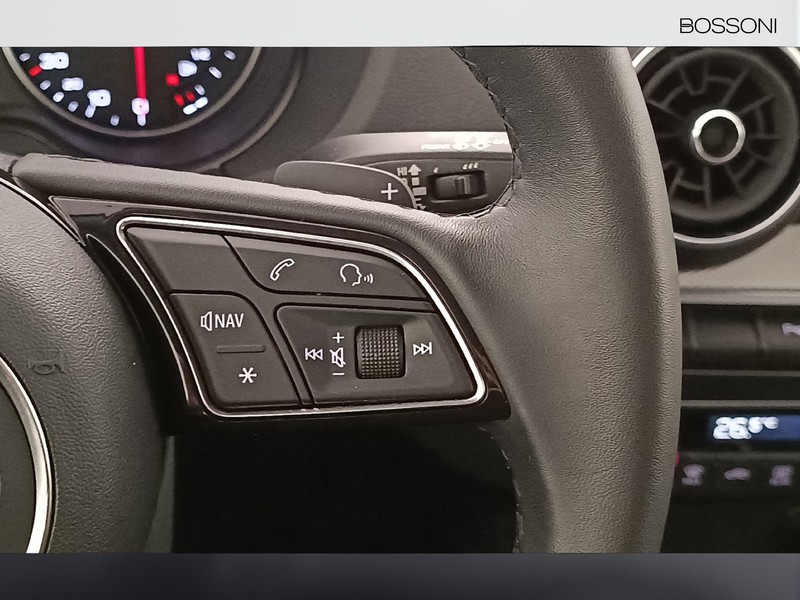 25 - Audi Q2 35 1.5 tfsi admired advanced s tronic