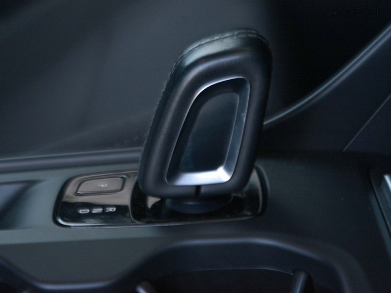 19 - Volvo XC40 1.5 t5 recharge plug-in-hybrid inscription expression geartronic my21