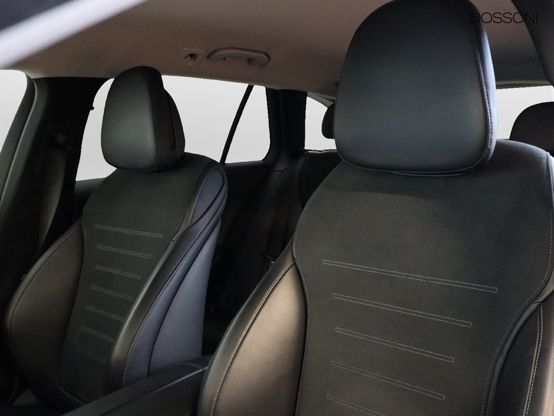 7 - Mercedes Classe C station wagon 220 d mild hybrid premium 4matic 9g-tronic