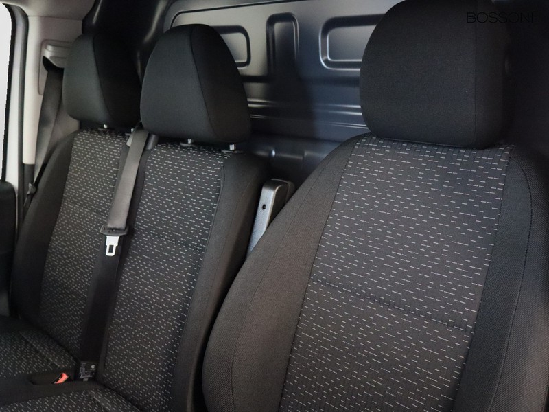7 - Mercedes Vans Vito furgone 114 cdi long pro