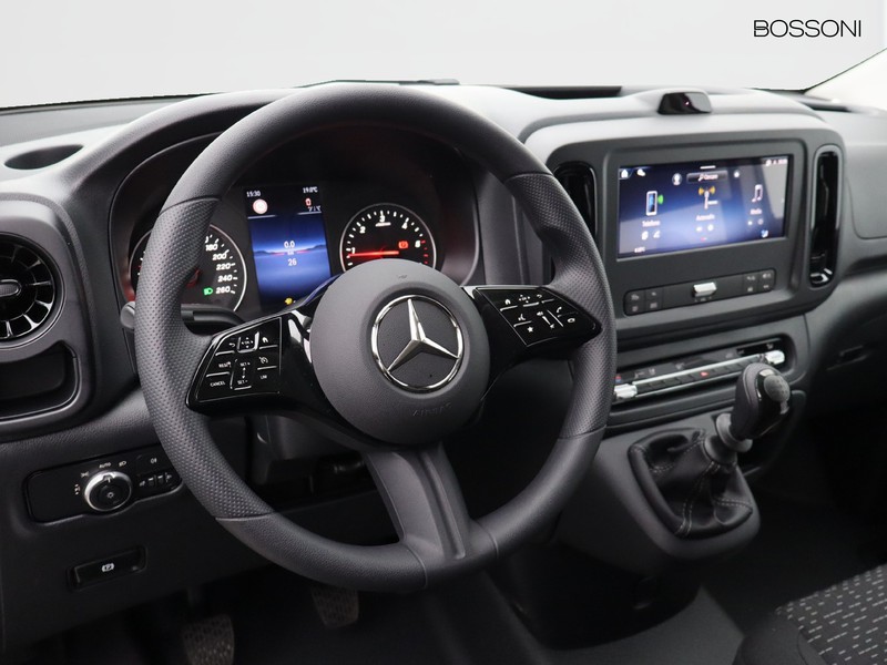 13 - Mercedes Vans Vito furgone 114 cdi long pro