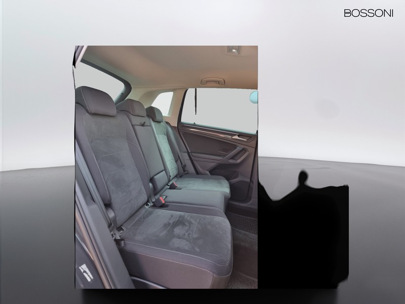 13 - Volkswagen Tiguan 1.5 tsi act 150cv elegance dsg