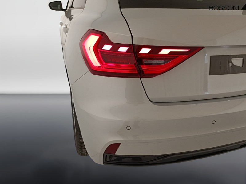 25 - Audi A1 sportback 30 1.0 tfsi 116cv business