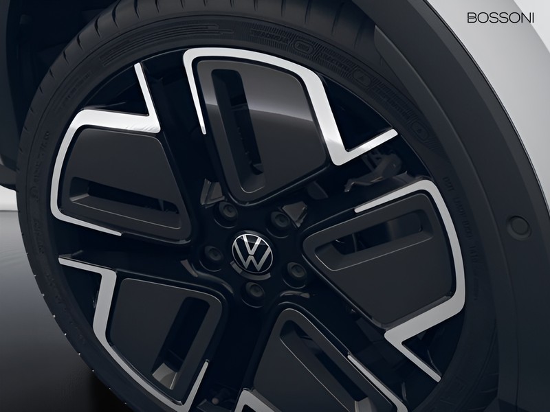 7 - Volkswagen T-Roc 1.5 etsi act 150cv r-line dsg