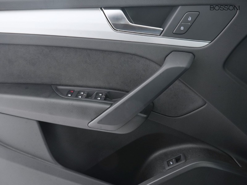 13 - Audi Q5 40 2.0 tdi mhev 12v s line quattro s tronic