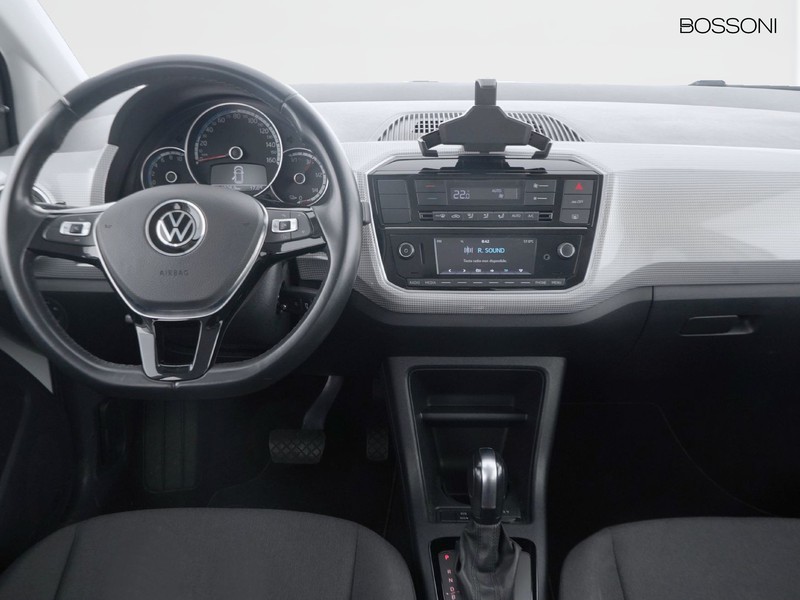 7 - Volkswagen e-up! 5 porte