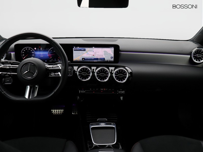 13 - Mercedes Classe A 200 d amg line advanced plus speedshift dct amg 8g