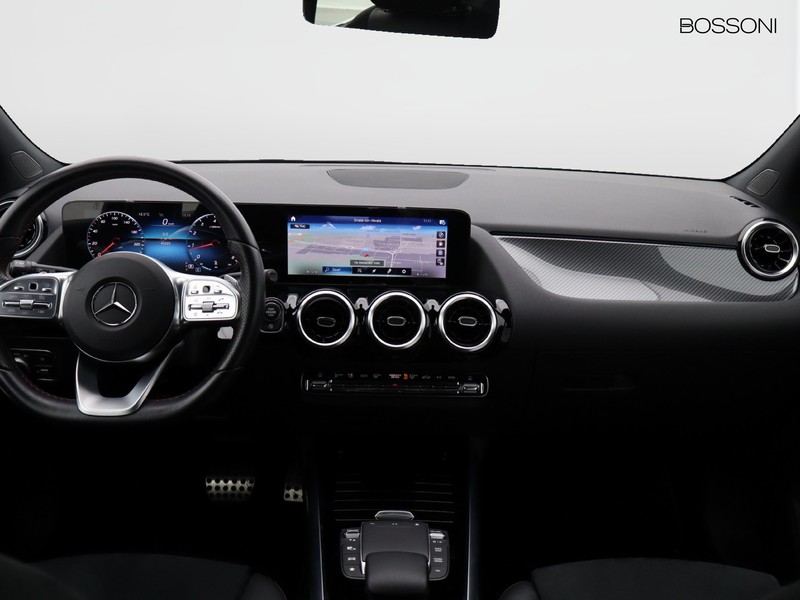 13 - Mercedes Classe B 180 premium 7g-dct