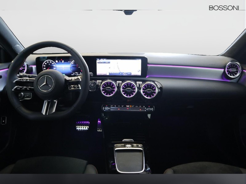 13 - Mercedes Classe A 250 e plug-in-hybrid amg line advanced plus speedshift dct amg 8g