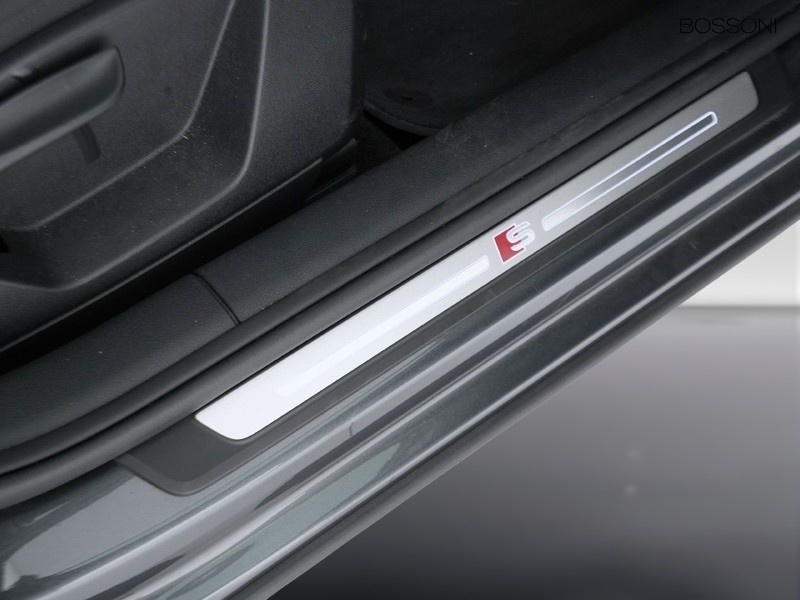 19 - Audi Q2 35 1.5 tfsi s line edition s tronic