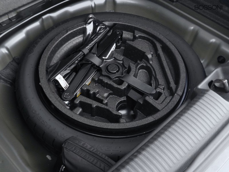 31 - Audi Q2 35 1.5 tfsi s line edition s tronic