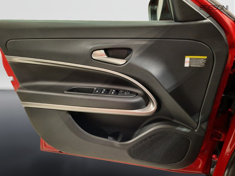 19 - Jeep Avenger 1.2 turbo 100cv altitude fwd