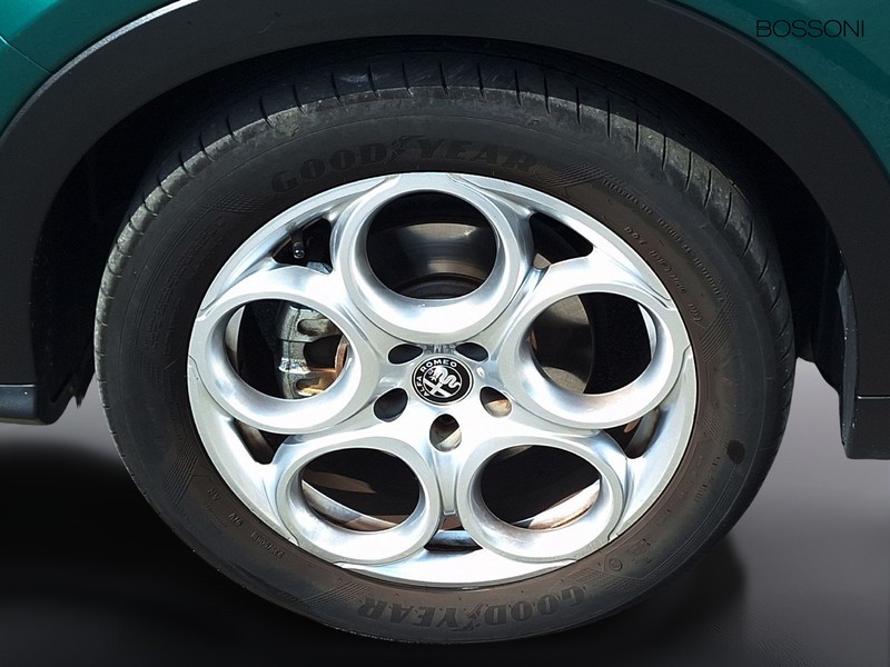 13 - Alfa Romeo Tonale 1.5 hybrid 130cv sprint tct7