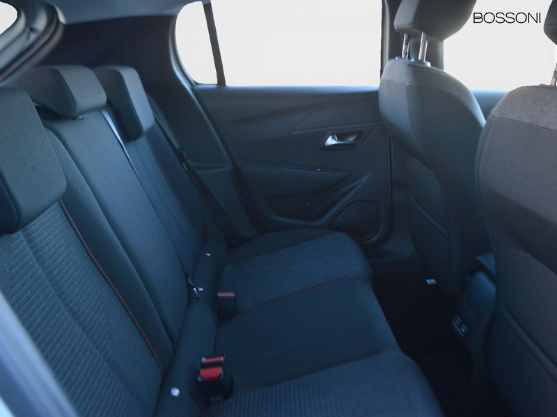 7 - Peugeot 208 1.2 puretech 100cv business s&s