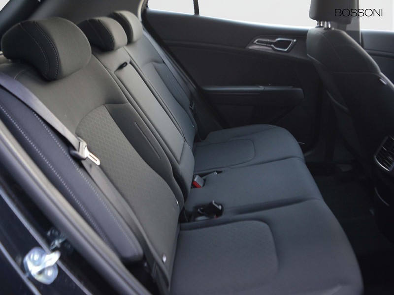 7 - Kia Sportage 1.6 crdi mhev business dct