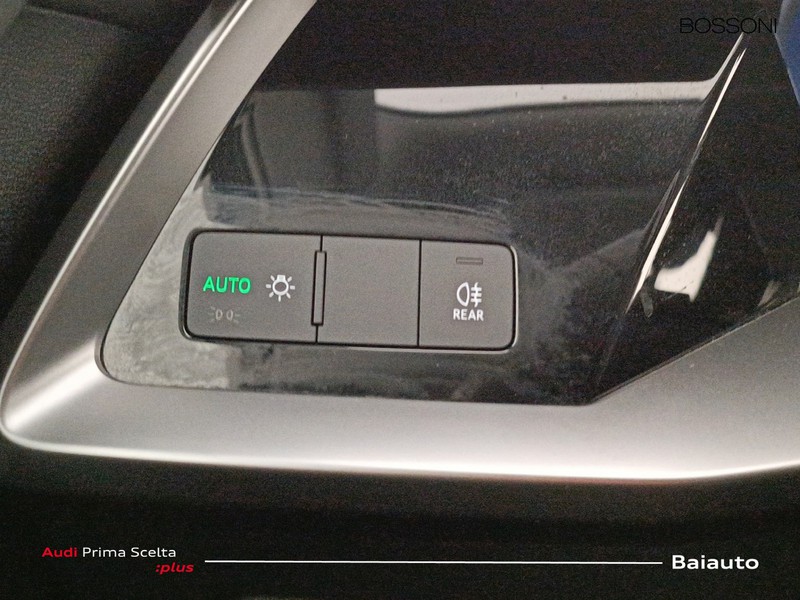 19 - Audi A3 sportback 35 2.0 tdi business s tronic