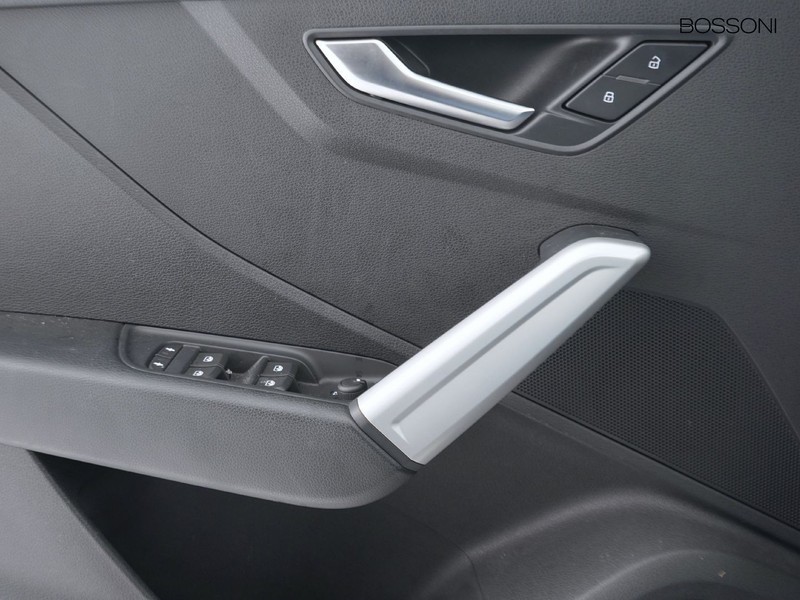 13 - Audi Q2 30 2.0 tdi admired advanced s tronic