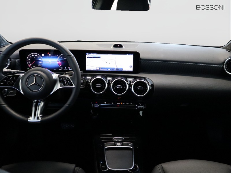 13 - Mercedes Classe A 180 d progressive extra speedshift dct amg 8g