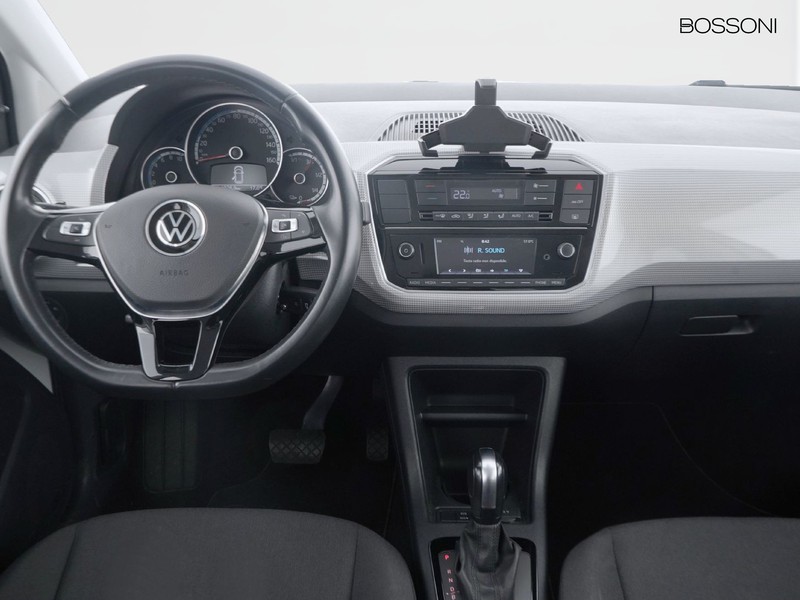 7 - Volkswagen e-up! 5 porte