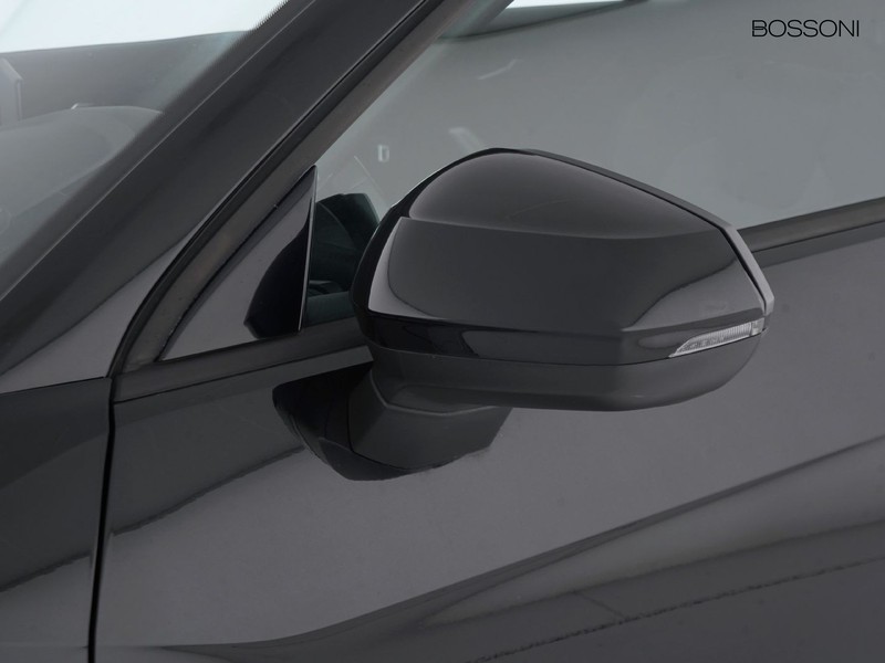 31 - Audi Q2 30 1.6 tdi admired s tronic my20