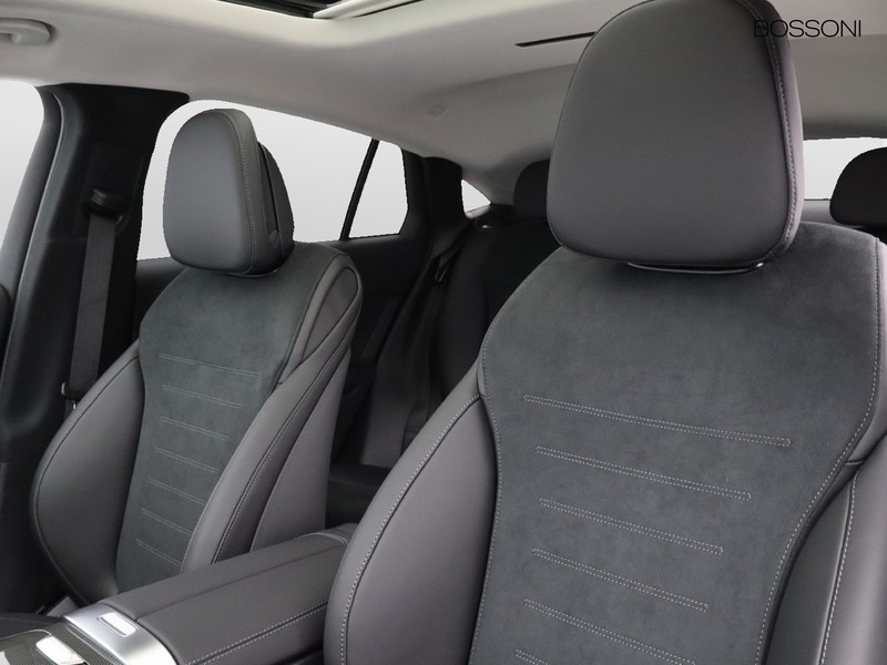 7 - Mercedes GLC coupe 300 de plug in hybrid amg line advanced plus 4matic 9g-tronic