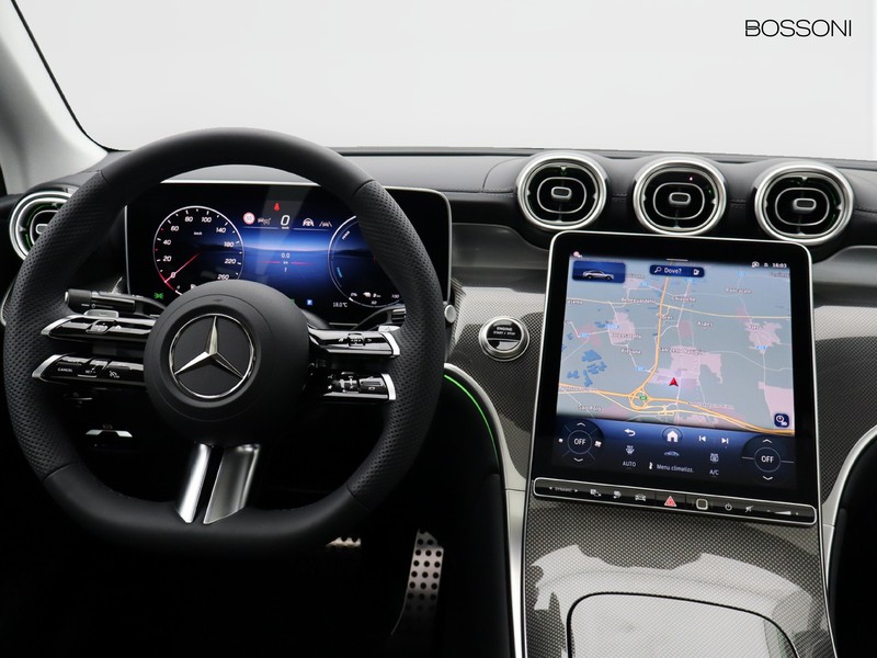 13 - Mercedes GLC coupe 300 de plug in hybrid amg line premium tech 4matic 9g-tronic