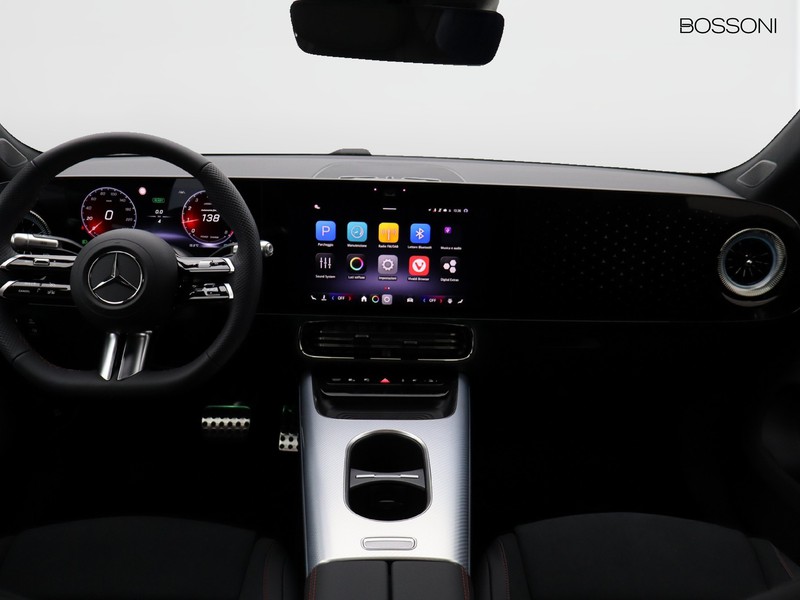 13 - Mercedes CLA 200 advanced plus 4matic auto