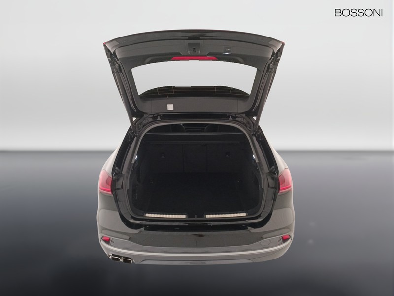 31 - Audi A5 avant 2.0 tdi mhev+ 204cv business advanced