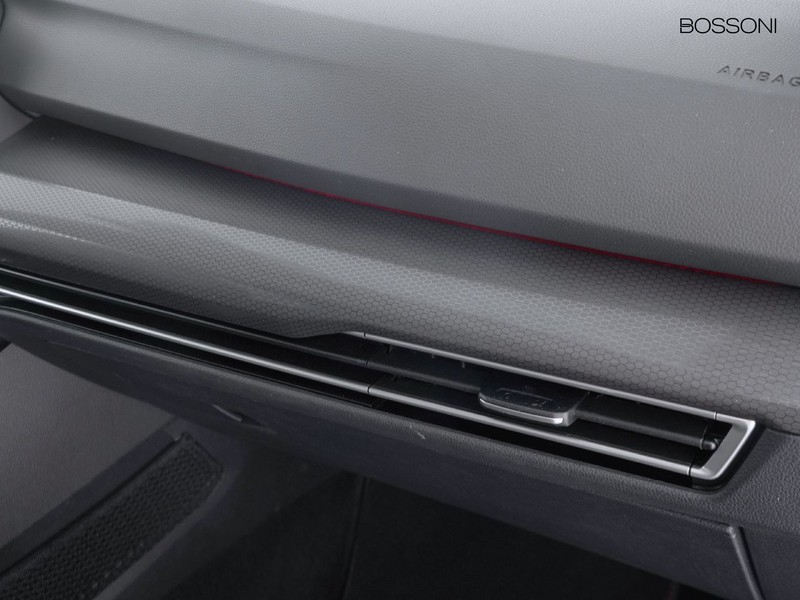 19 - Volkswagen Golf 2.0 tsi 245cv gti dsg