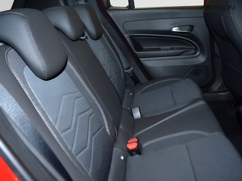 7 - Jeep Avenger 1.2 turbo 100cv altitude fwd