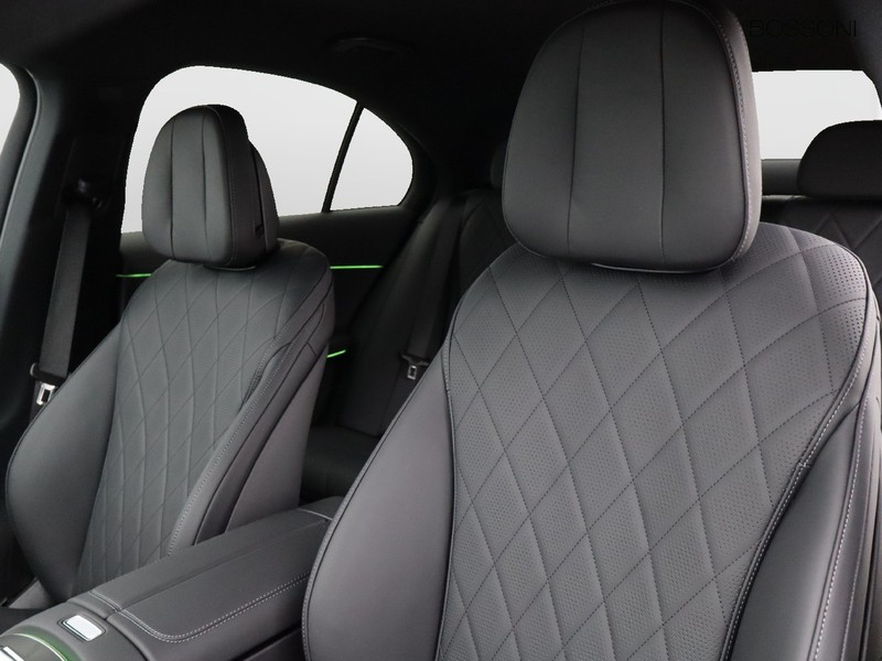 7 - Mercedes Classe E berlina 300 de plug in hybrid amg line premium 4matic 9g-tronic