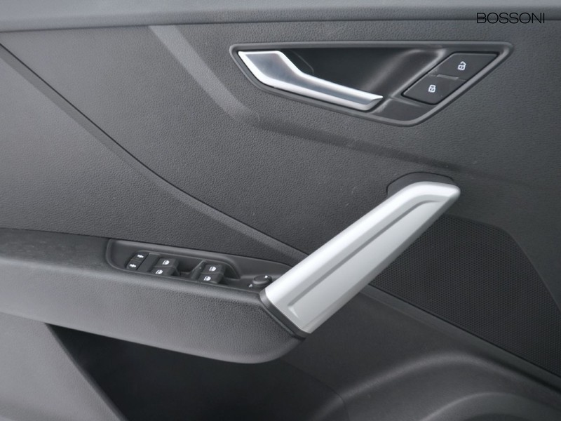 13 - Audi Q2 35 2.0 tdi admired advanced s tronic